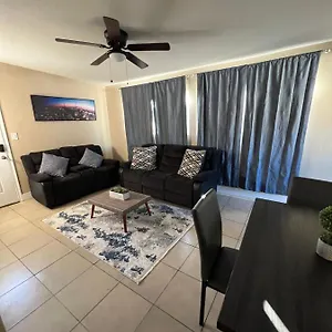  Apartment 3 Bedroom Flat W/ Private Yard United States