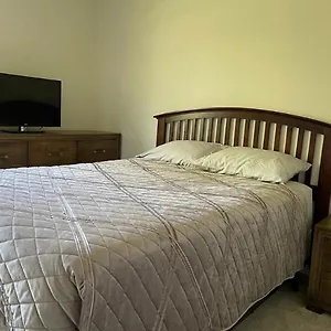 Private Bed And Bath In Homestay