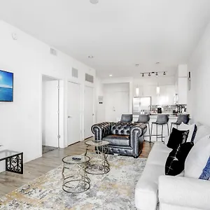  Apartment Downtown Gem 1-bd W/pool, Gym, & Sky Lounge United States
